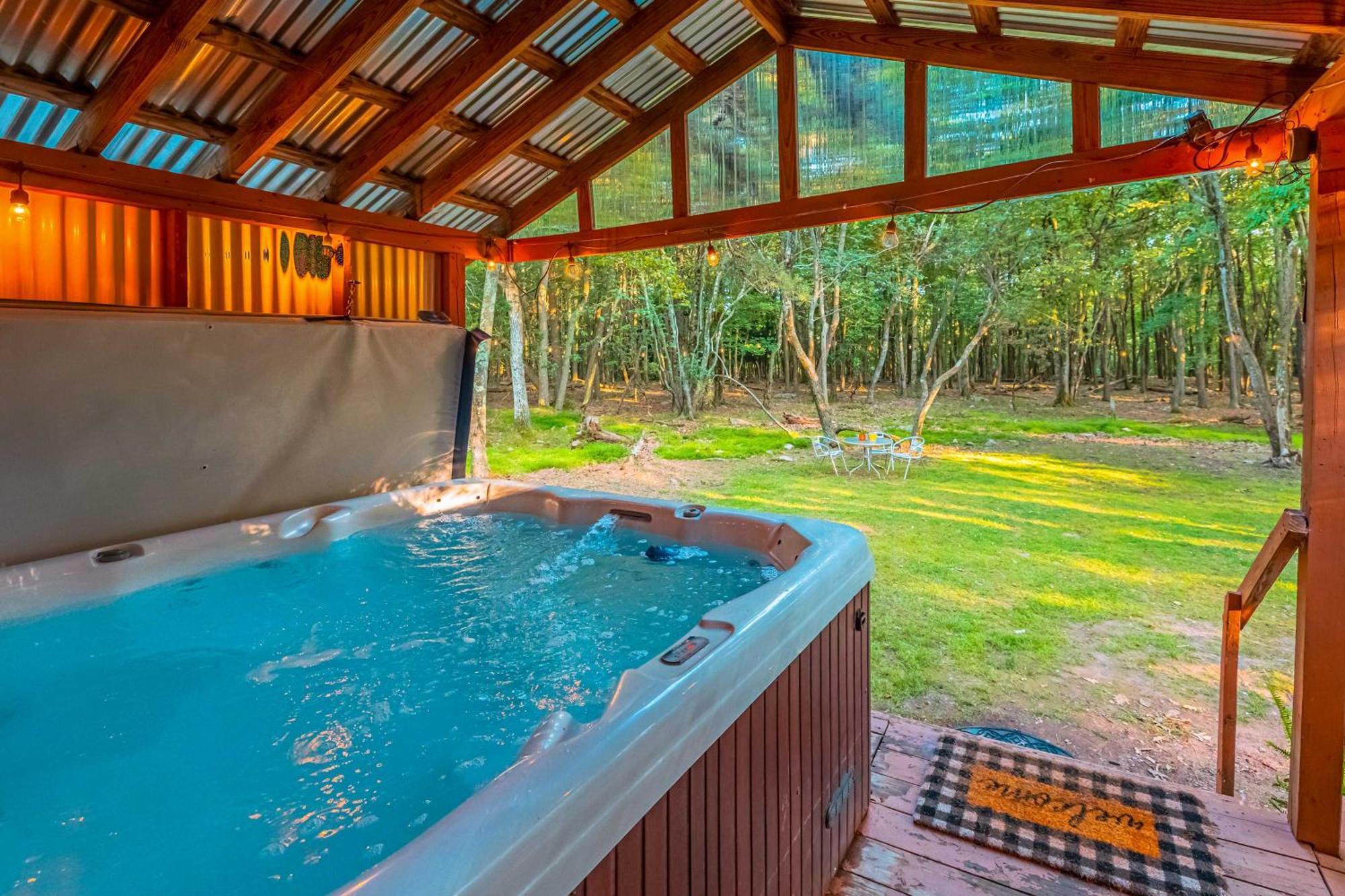 Poconos Ski Retreat With Sauna, Hot Tub, And Game Room Lake Harmony Zewnętrze zdjęcie