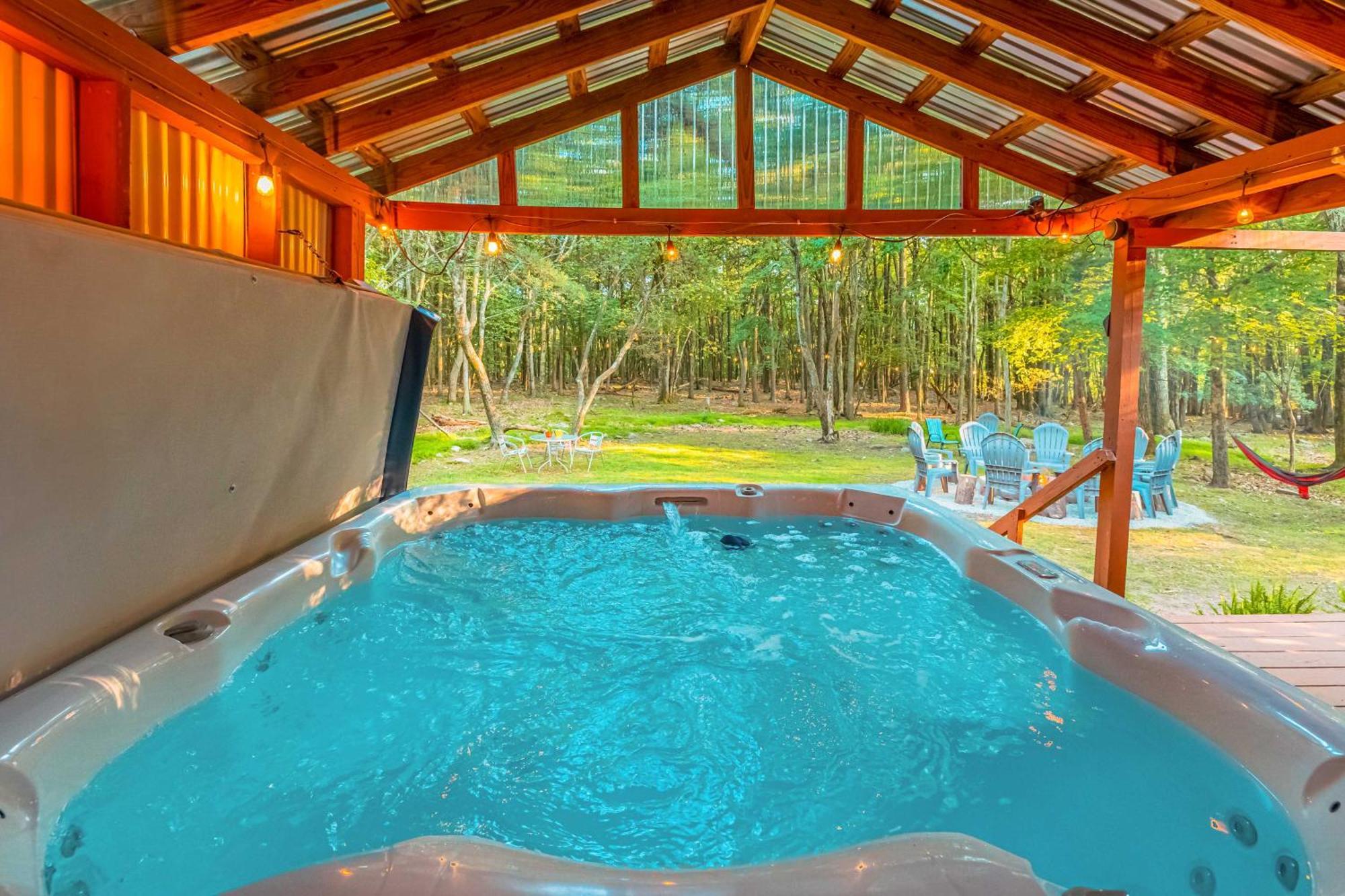 Poconos Ski Retreat With Sauna, Hot Tub, And Game Room Lake Harmony Zewnętrze zdjęcie
